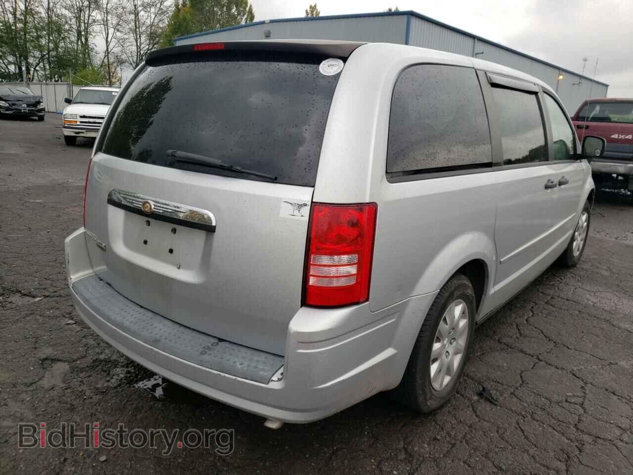 2008 CHRYSLER MINIVAN - VIN: 2A8HR44H98R831779 - Photo 4