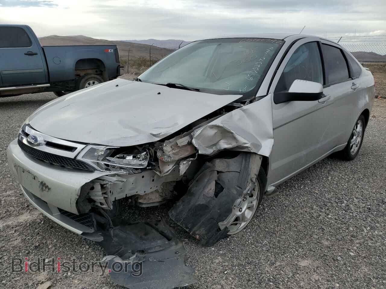 2009 FORD FOCUS - VIN: 1FAHP36N09W258411 - Фото 2