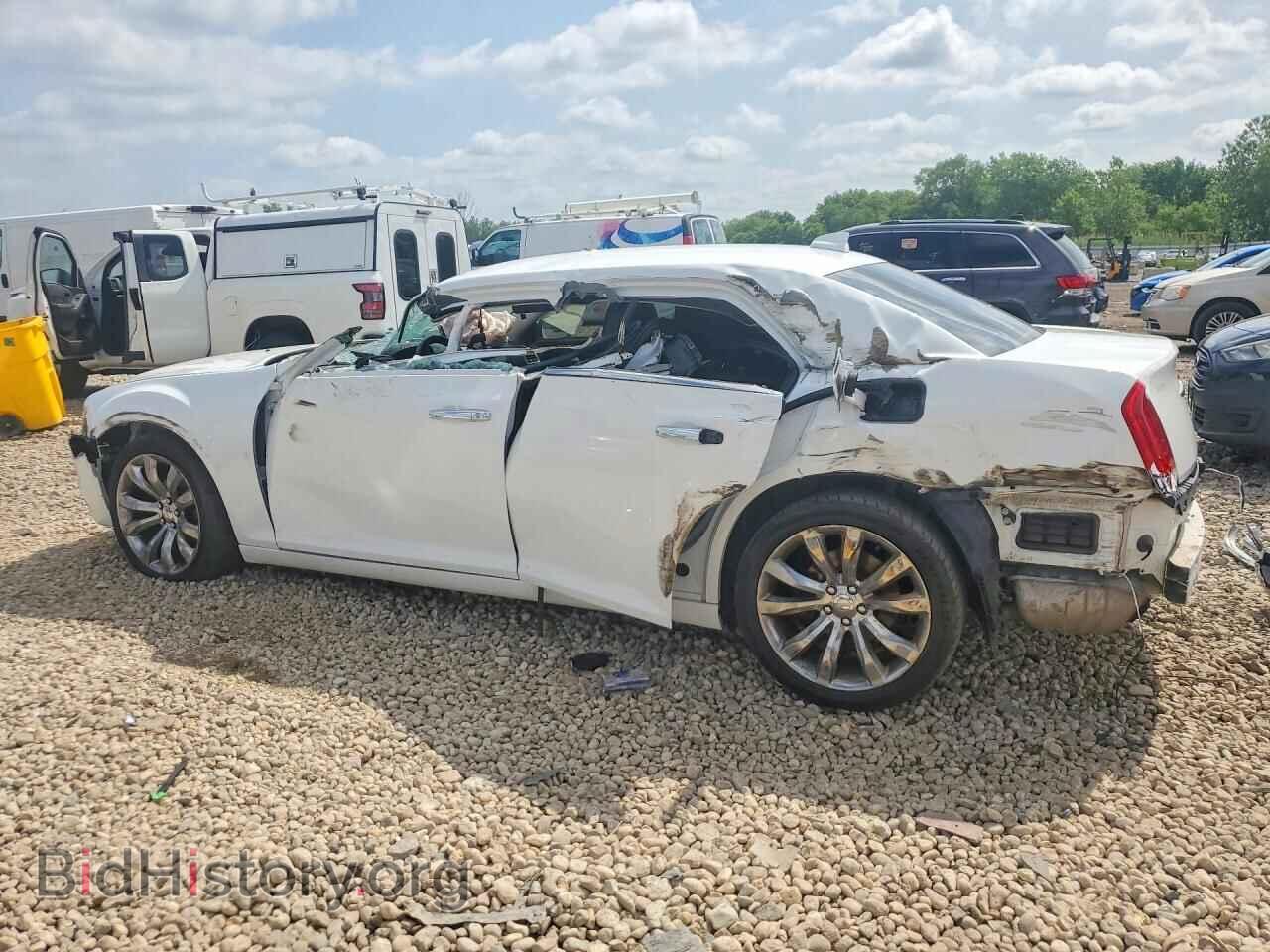 2018 CHRYSLER 300 - VIN: 2C3CCAEG9JH193668 - Фото 2