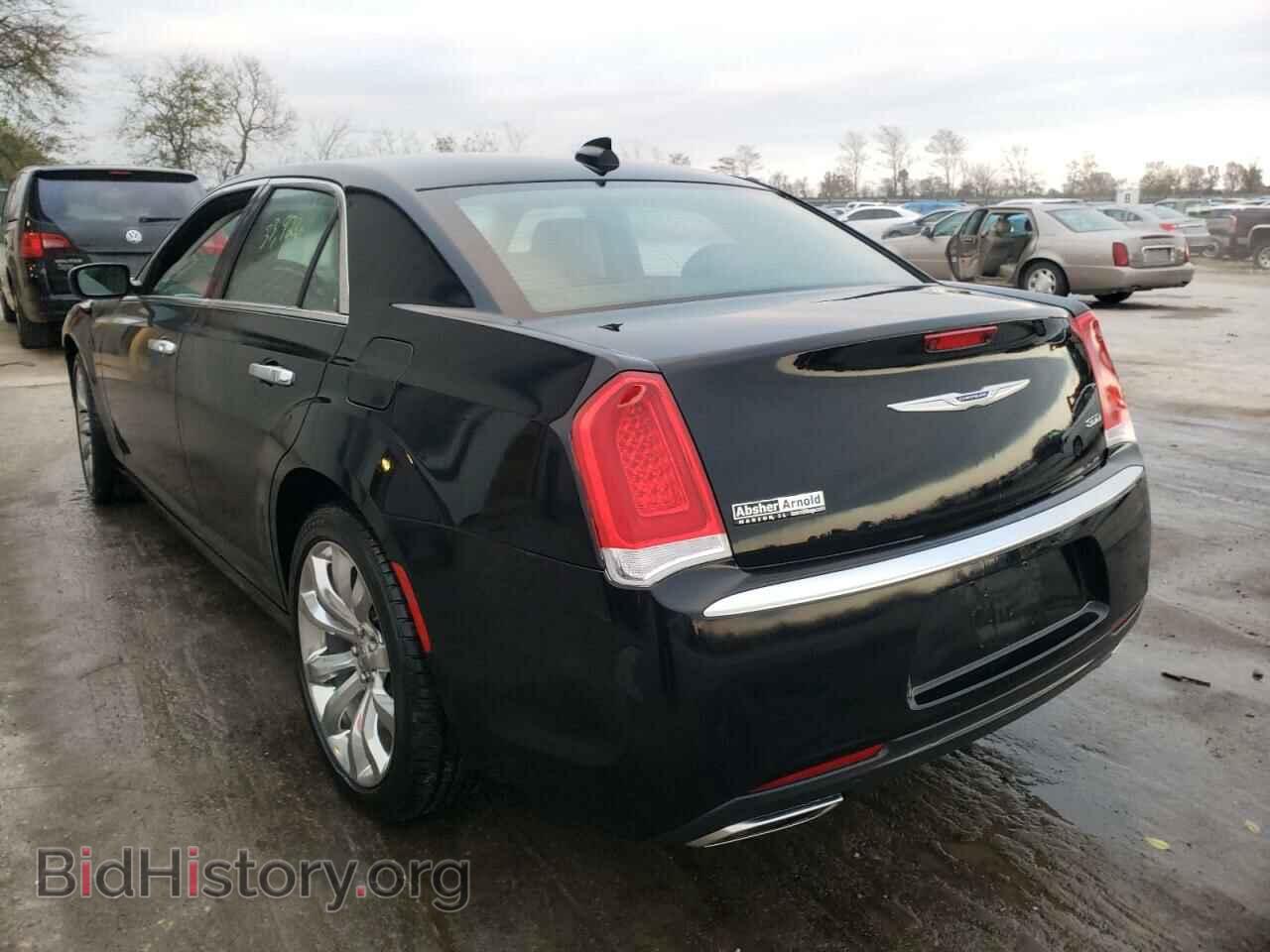 2019 CHRYSLER 300 - VIN: 2C3CCAEG0KH689413 - Фото 3