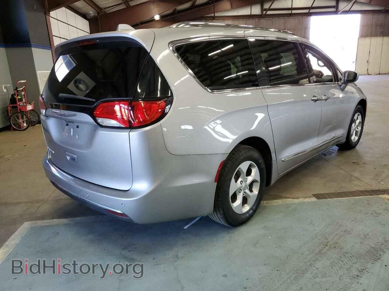 2017 CHRYSLER PACIFICA - VIN: 2C4RC1EG6HR757657 - Photo 4
