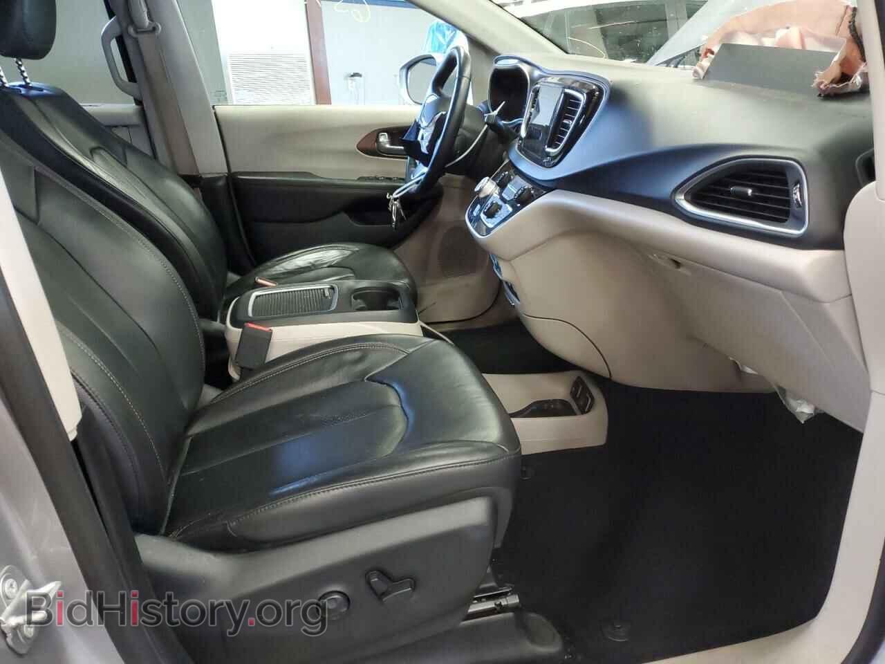 2017 CHRYSLER PACIFICA - VIN: 2C4RC1EG6HR757657 - Photo 5