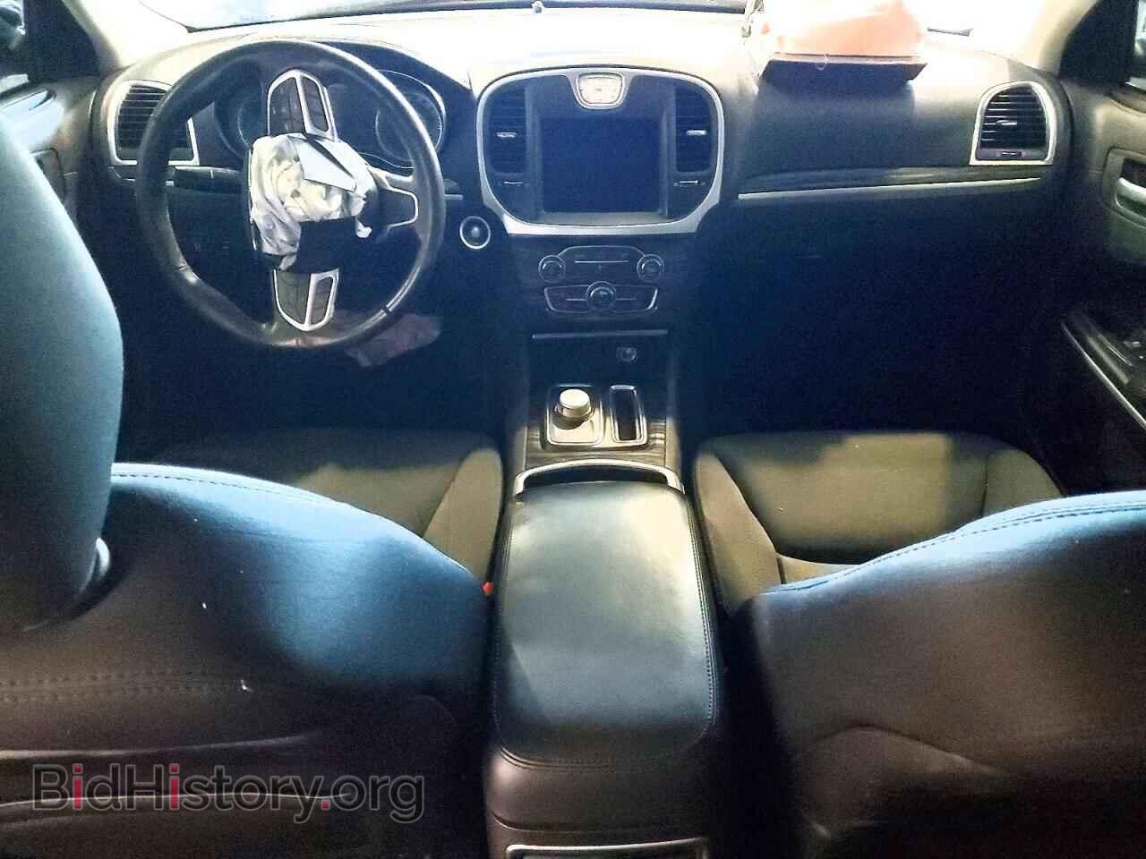 2019 CHRYSLER 300 - VIN: 2C3CCAAG2KH727150 - Photo 8