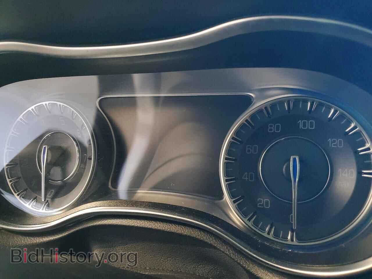 2019 CHRYSLER 300 - VIN: 2C3CCAAG2KH727150 - Photo 9