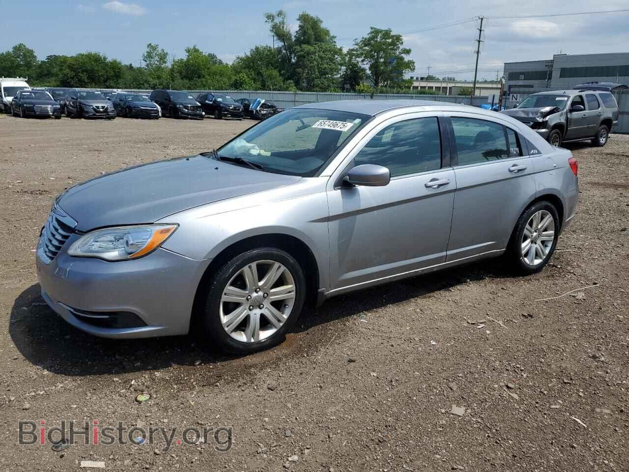 Photo 1C3CCBAB0DN698316 - CHRYSLER 200 2013
