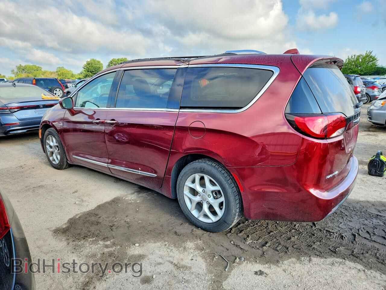 2017 CHRYSLER PACIFICA - VIN: 2C4RC1EG2HR526089 - Photo 2
