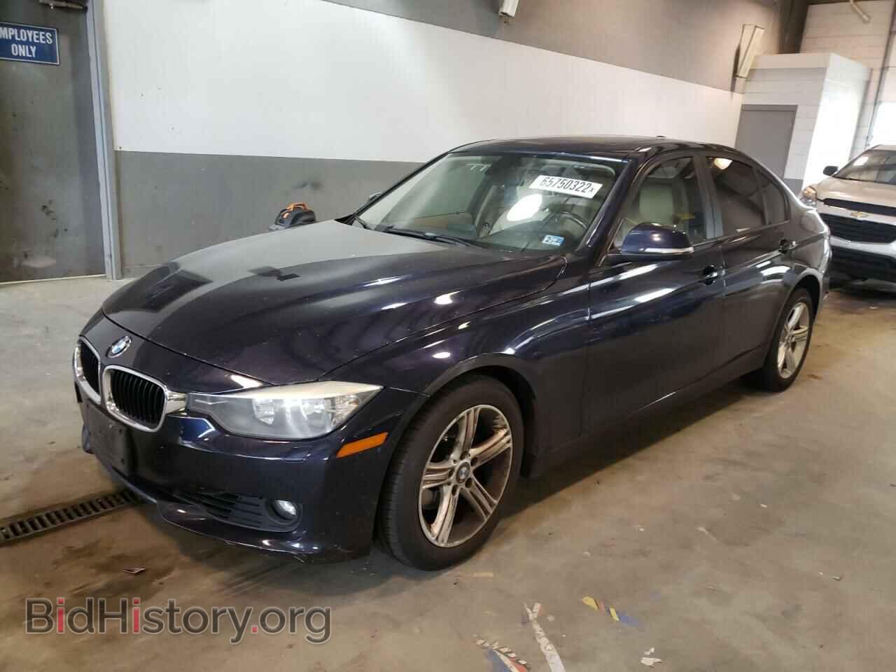 2013 BMW 3 SERIES - VIN: WBA3A5G50DNP20137 - Фото 2