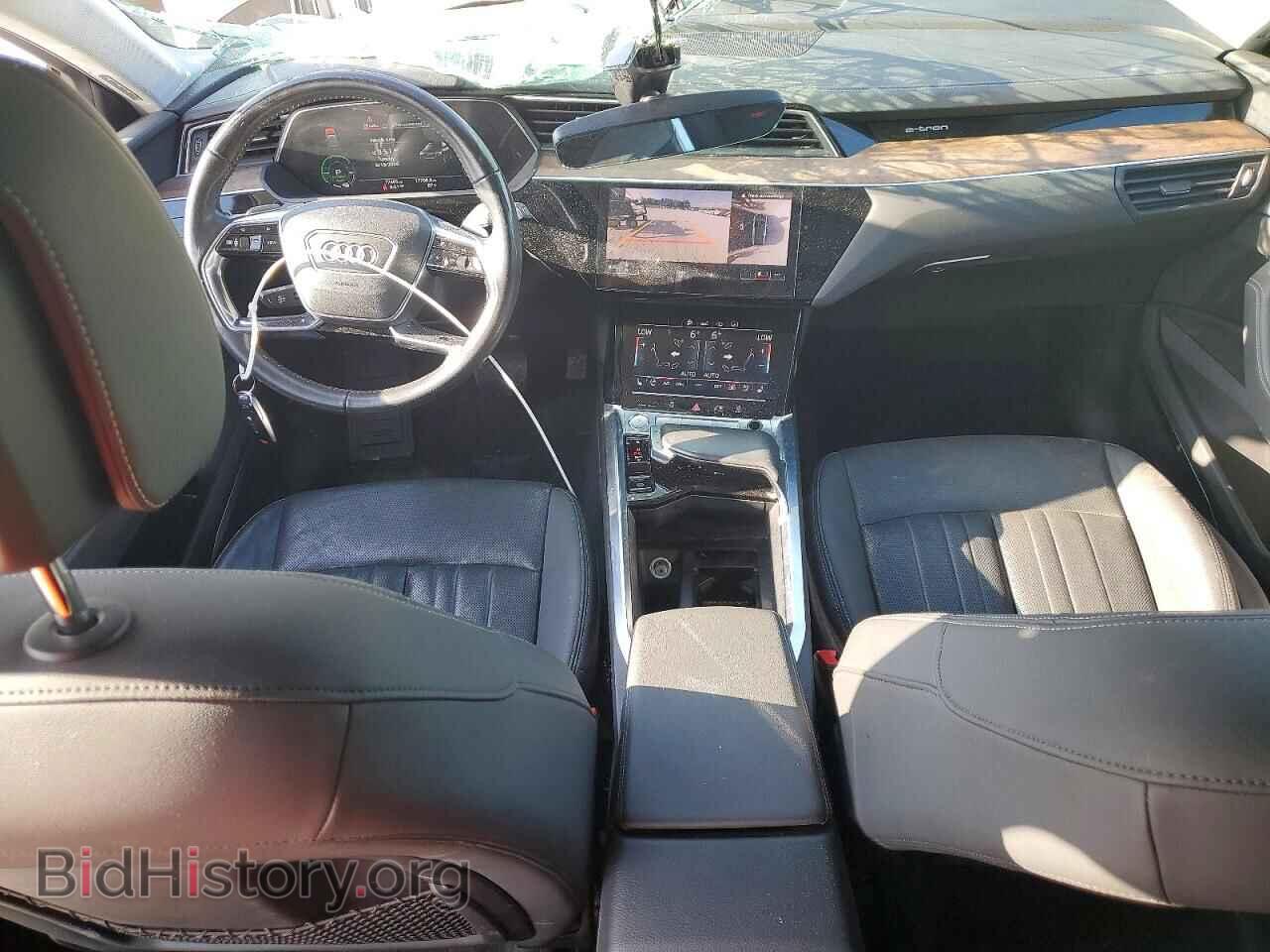 2019 AUDI E-TRON - VIN: WA1LAAGE1KB013004 - Photo 8