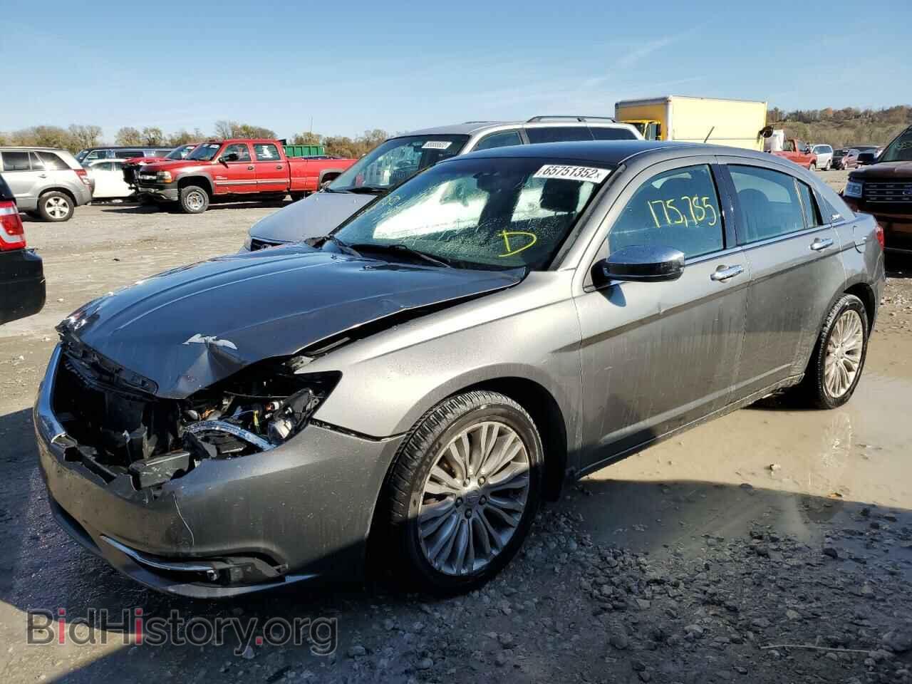 2012 CHRYSLER 200 - VIN: 1C3CCBCG9CN258134 - Фото 2