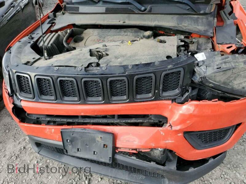 2017 Jeep COMPASS (VIN 3C4NJDAB5HT693270) — фото 7 из 10