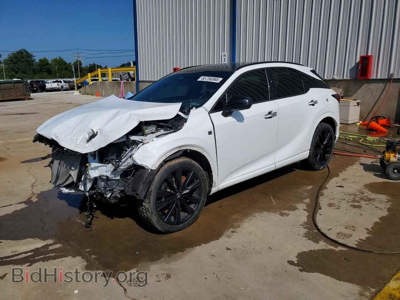 Фотография 2T2BCMEA2PC003258 - LEXUS RX450 2023