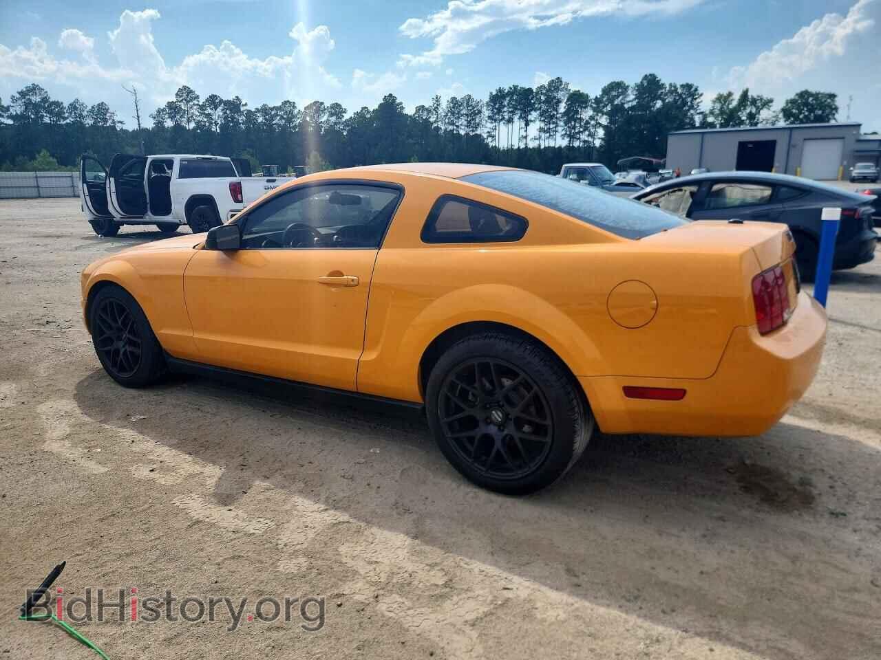 2007 FORD MUSTANG - VIN: 1ZVFT80N675367930 - Photo 2