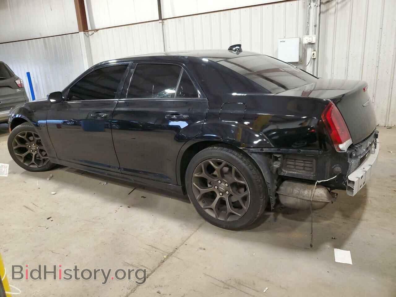 2018 CHRYSLER 300 - VIN: 2C3CCABG8JH190782 - Фото 2