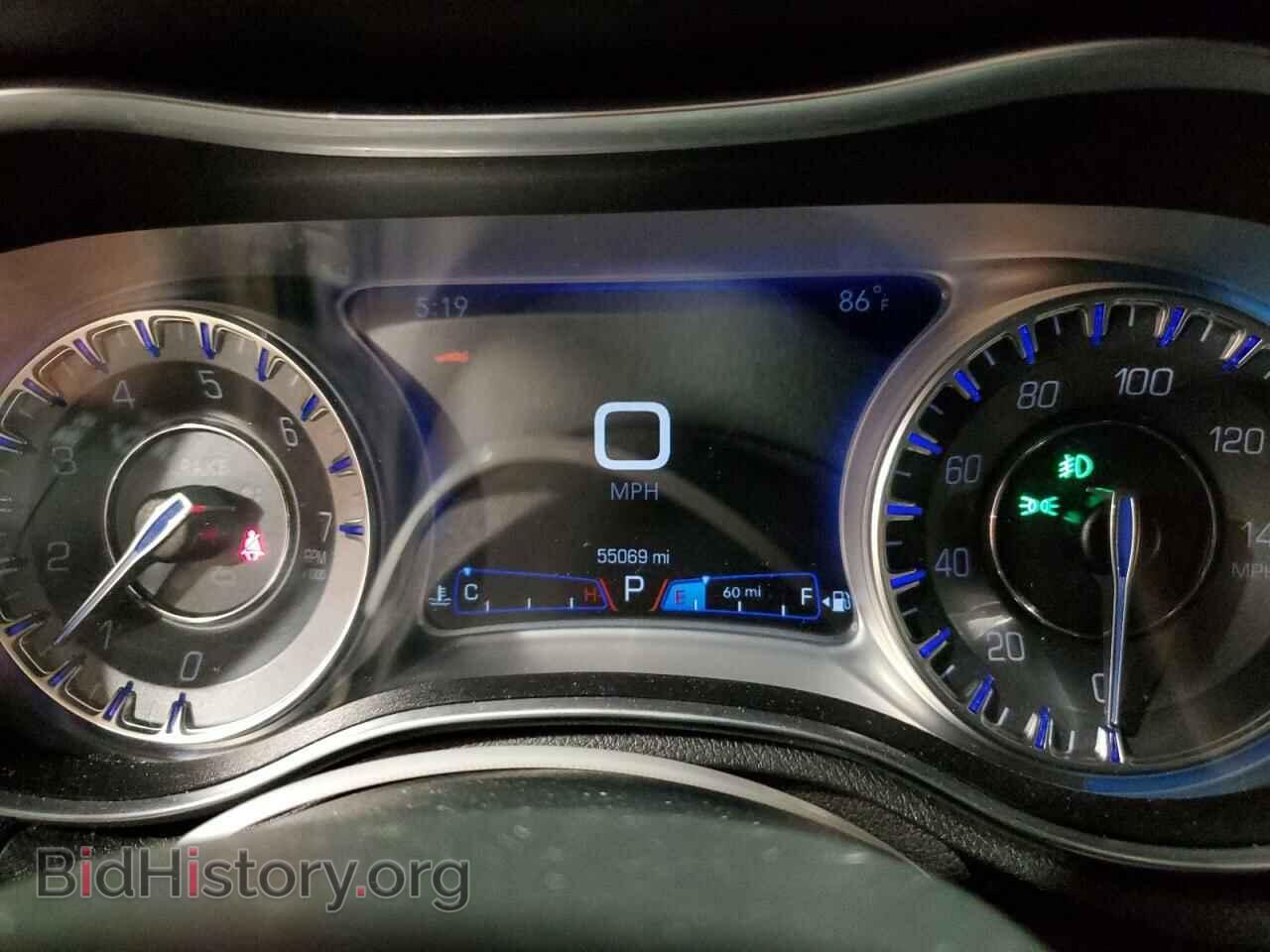 2018 CHRYSLER 300 - VIN: 2C3CCABG8JH190782 - Фото 9