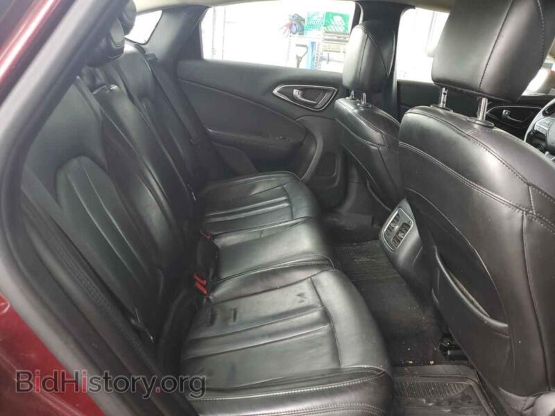 2016 Chrysler 200 (VIN 1C3CCCAB7GN191410) — photo 10 of 12