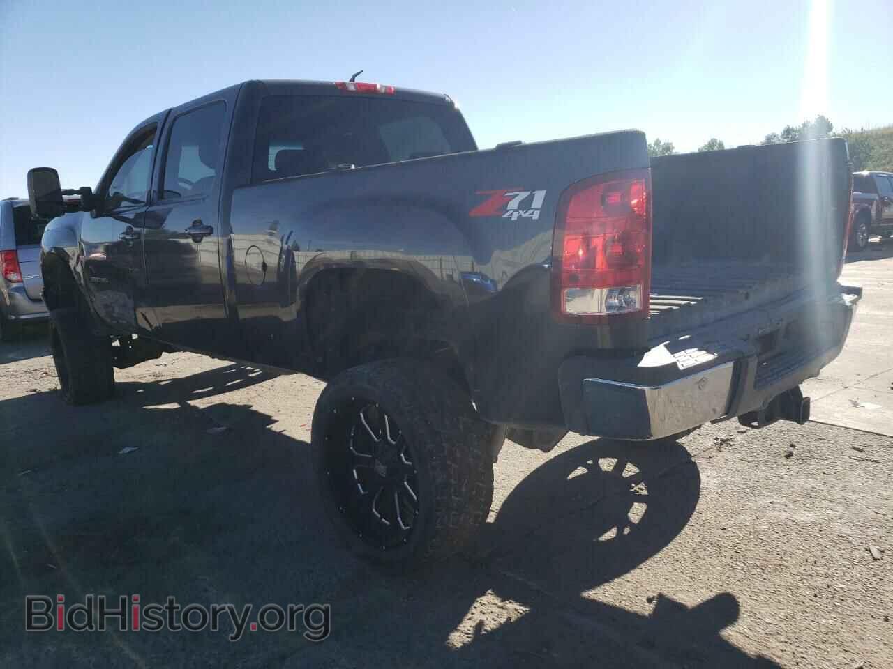 2011 GMC SIERRA - VIN: 1GT121C87BF113949 - Фото 2