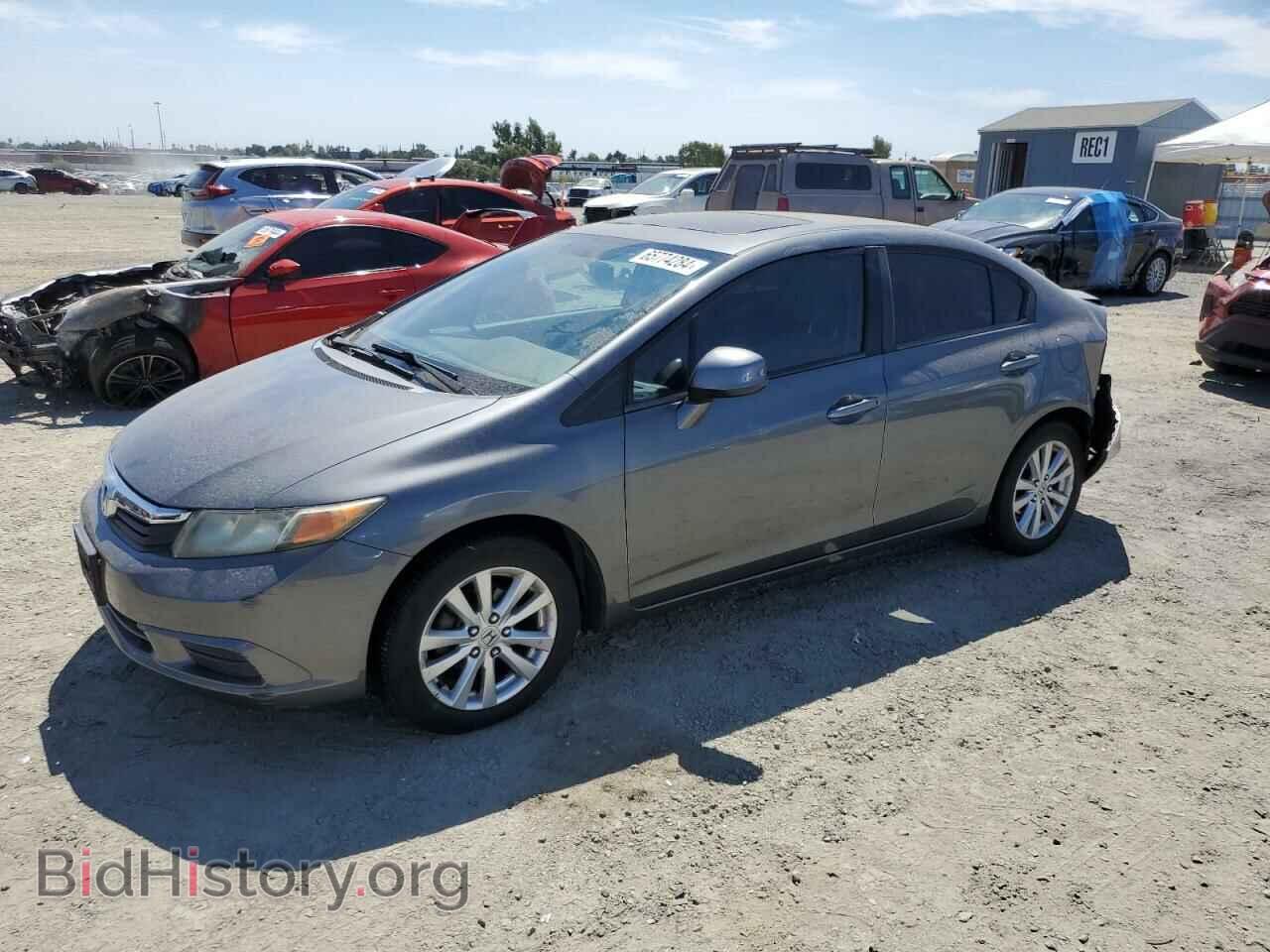 Фотография 19XFB2F86CE371320 - HONDA CIVIC 2012