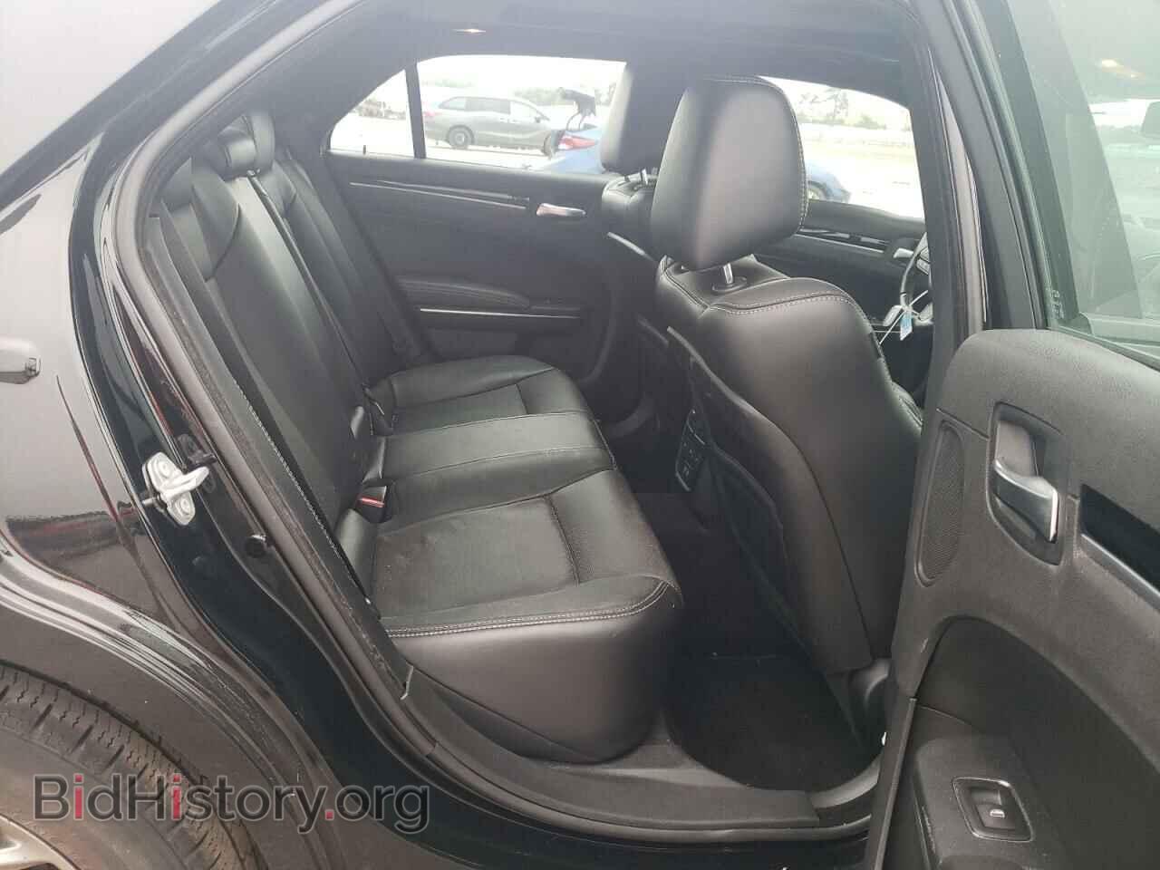 2017 CHRYSLER 300 - VIN: 2C3CCAGG3HH535820 - Фото 10