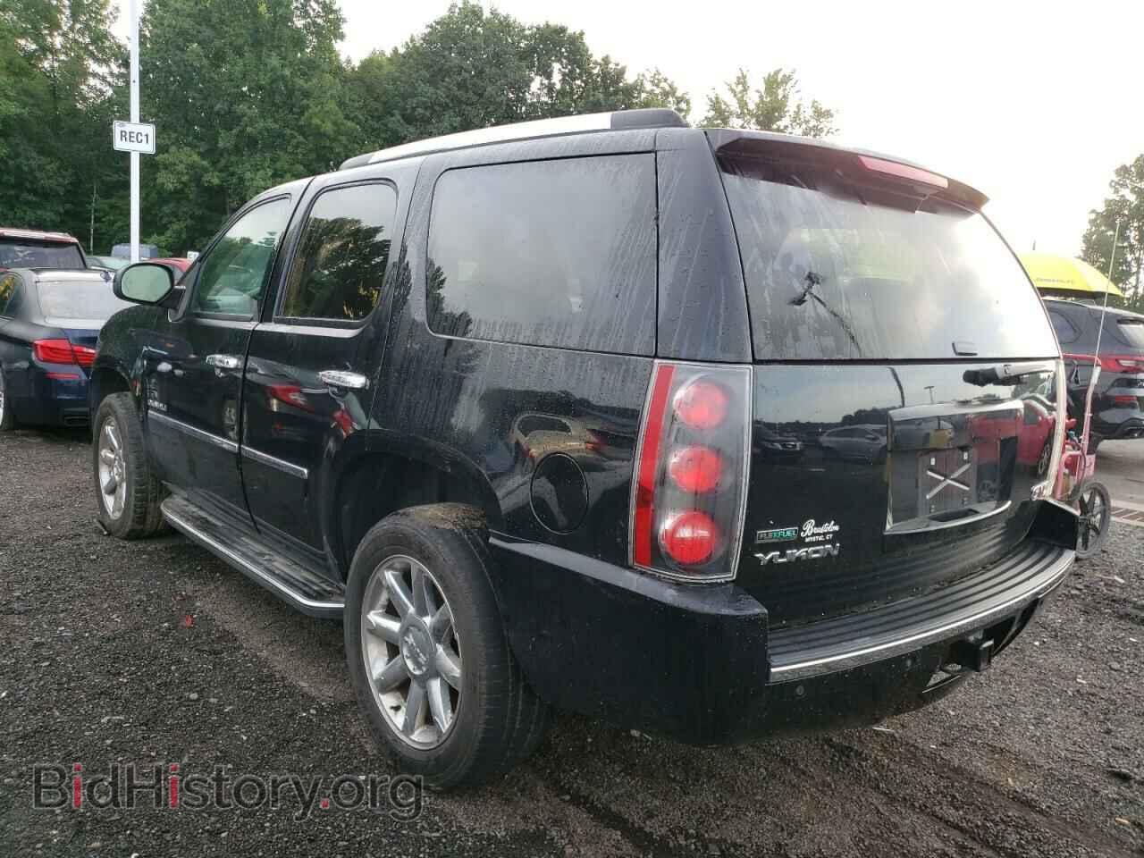 2011 GMC YUKON - VIN: 1GKS2EEF8BR220860 - Фото 2