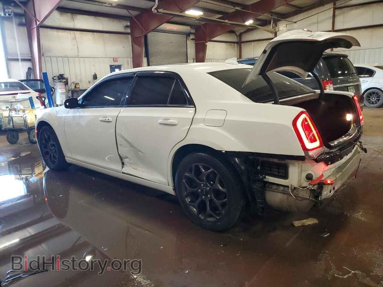 2018 CHRYSLER 300 - VIN: 2C3CCAGG3JH160629 - Фото 2