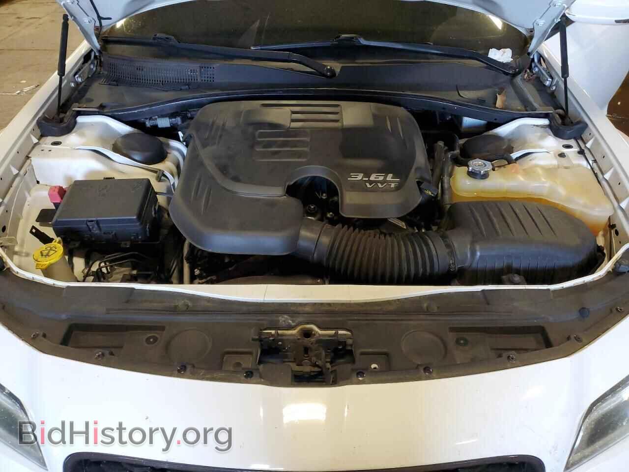 2018 CHRYSLER 300 - VIN: 2C3CCAGG3JH160629 - Фото 11