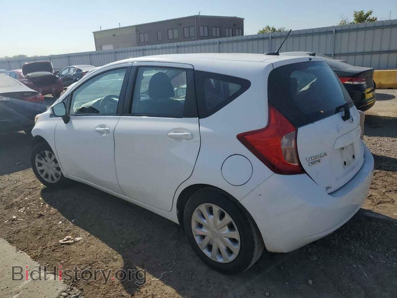 2016 NISSAN VERSA - VIN: 3N1CE2CP6GL363437 - Фото 2