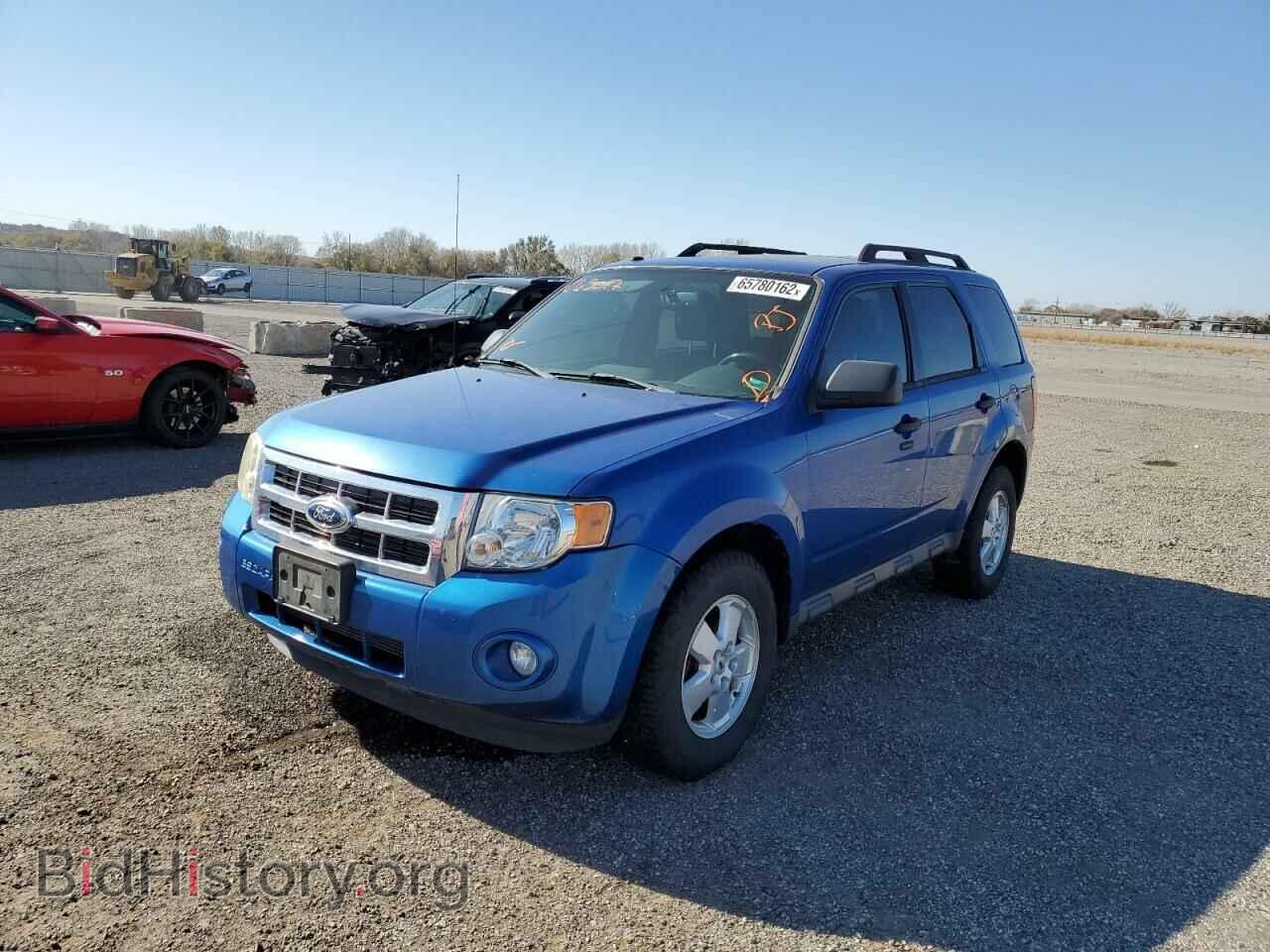 2011 FORD ESCAPE - VIN: 1FMCU9D73BKC63017 - Фото 2