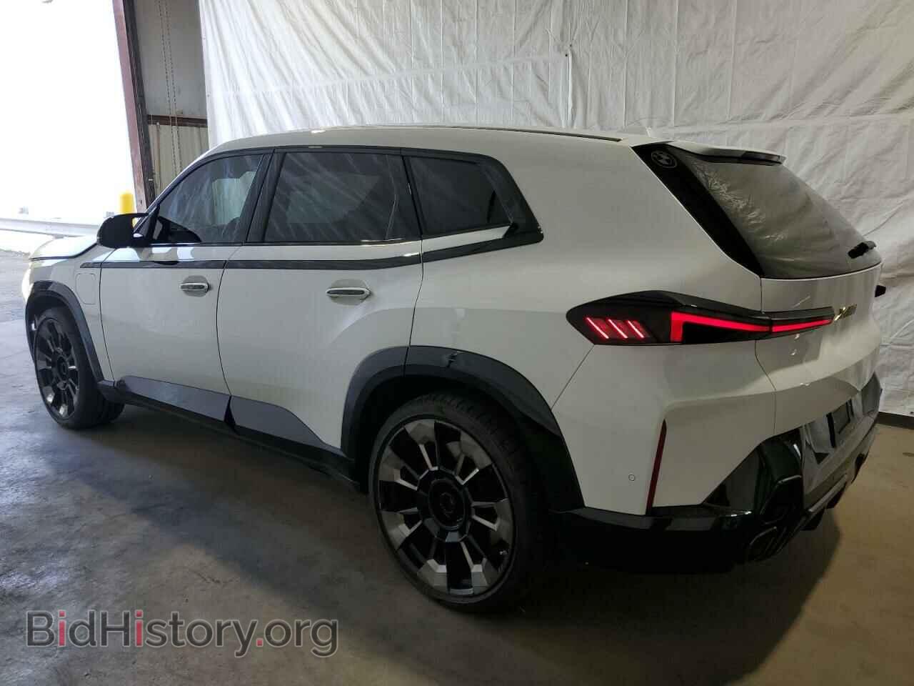 2024 BMW XM - VIN: 5YM23CS02R9V51464 - Photo 2