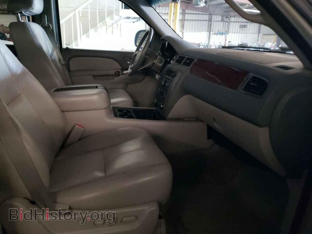 2011 GMC YUKON - VIN: 1GKS2CE01BR301182 - Фото 5