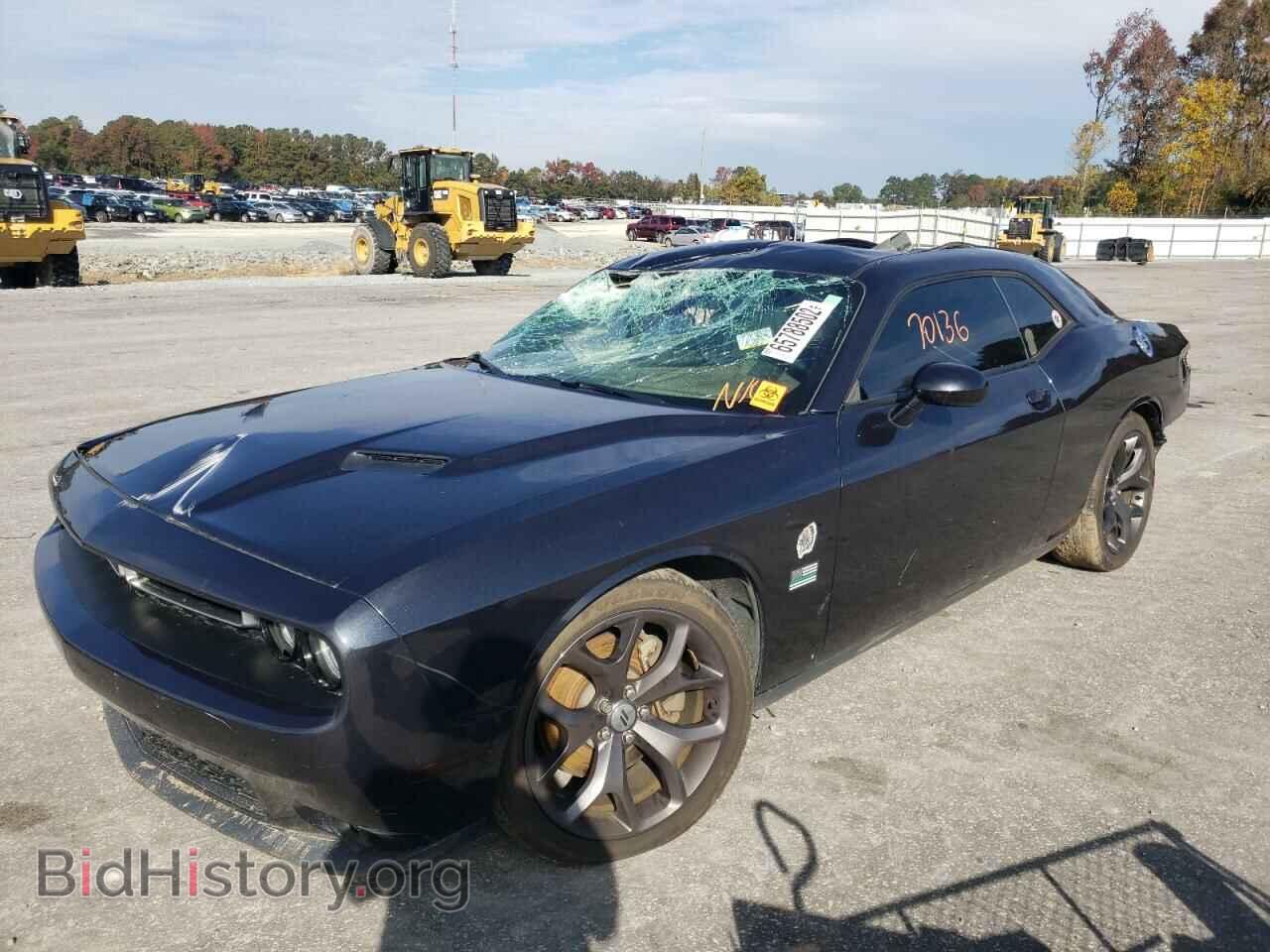 2018 DODGE CHALLENGER - VIN: 2C3CDZAGXJH218739 - Фото 2