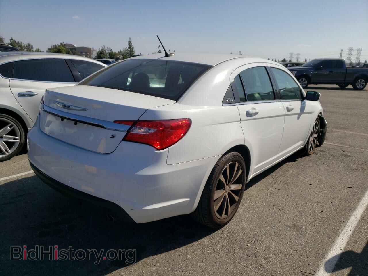 2013 CHRYSLER 200 - VIN: 1C3CCBCG8DN522719 - Фото 4