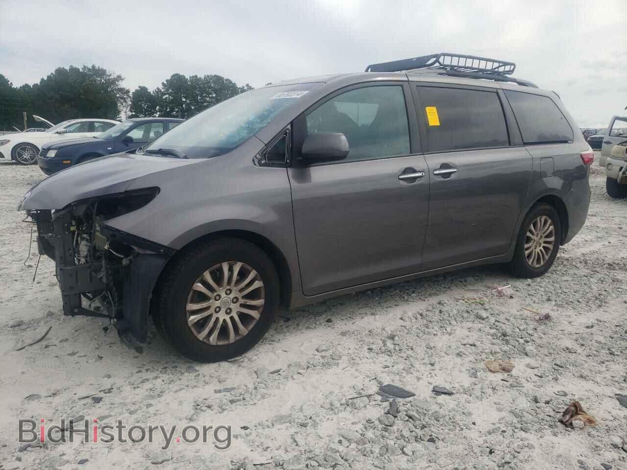 Photo 5TDYZ3DC2HS812102 - TOYOTA All Models 2017