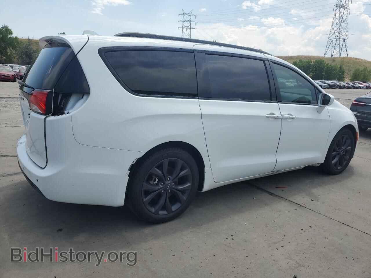 2018 CHRYSLER PACIFICA - VIN: 2C4RC1FG0JR228712 - Фото 3