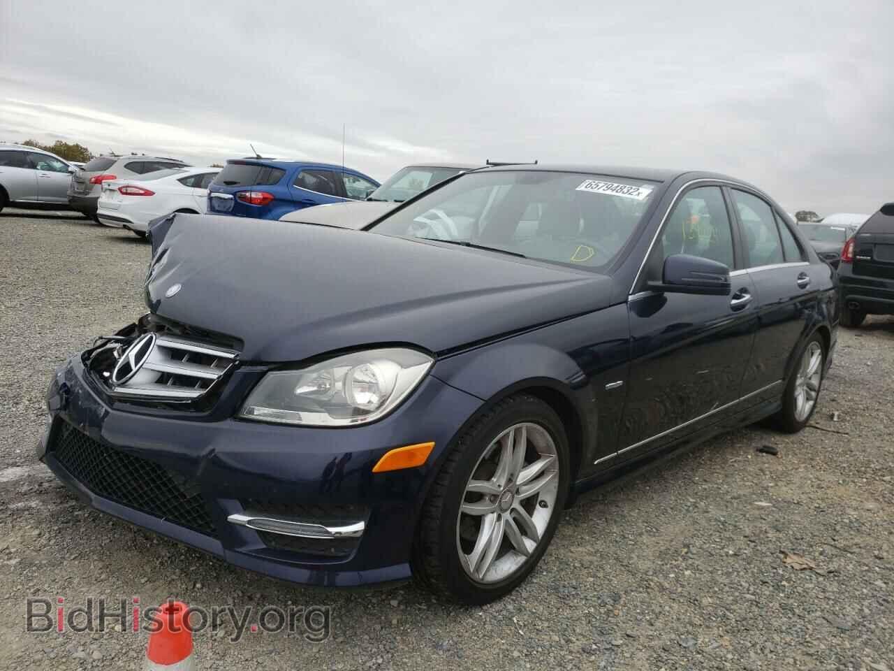 2012 MERCEDES-BENZ C-CLASS - VIN: WDDGF4HB2CA635638 - Фото 2