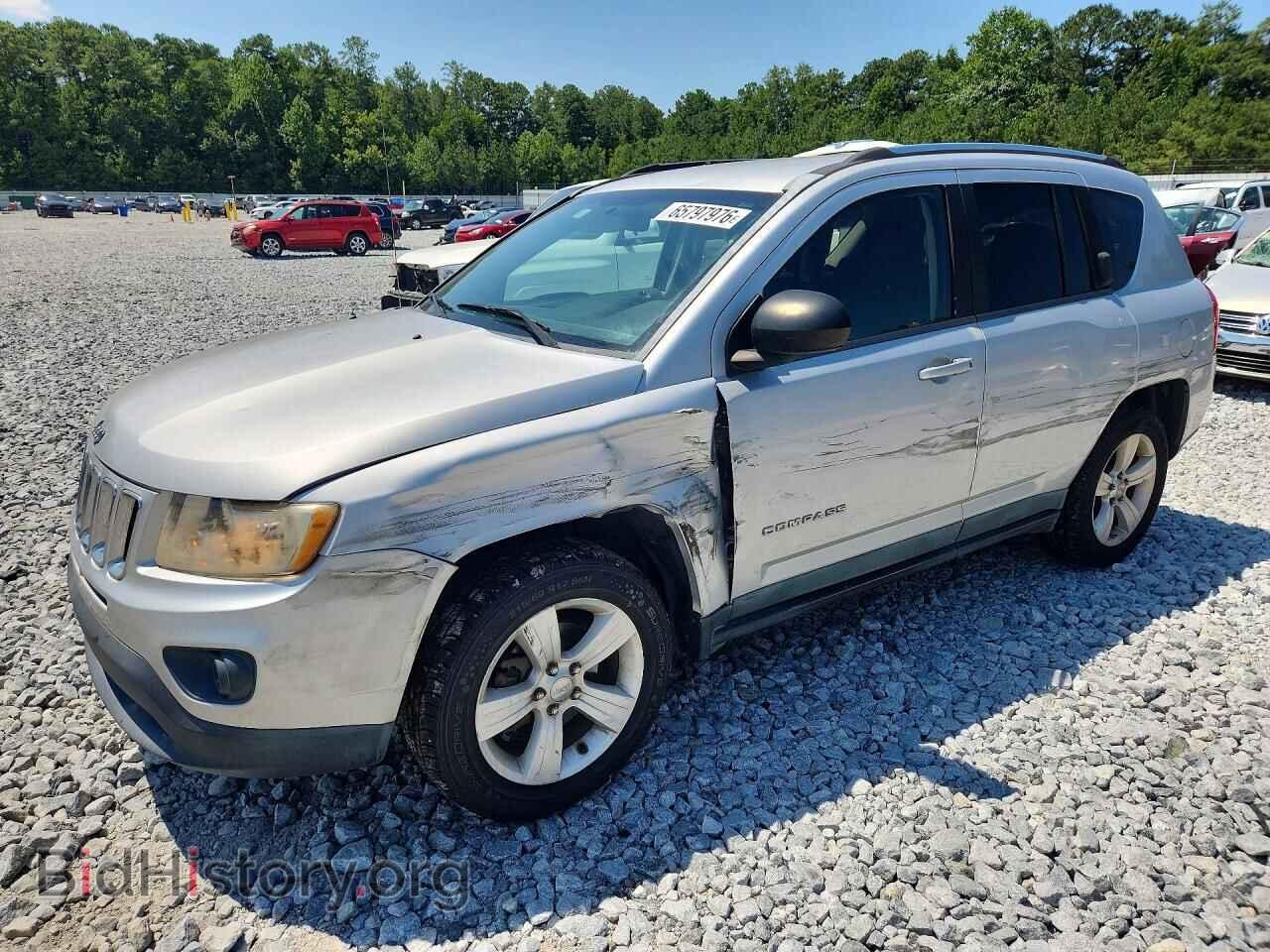 Photo 1J4NT1FA3BD236117 - JEEP COMPASS 2011