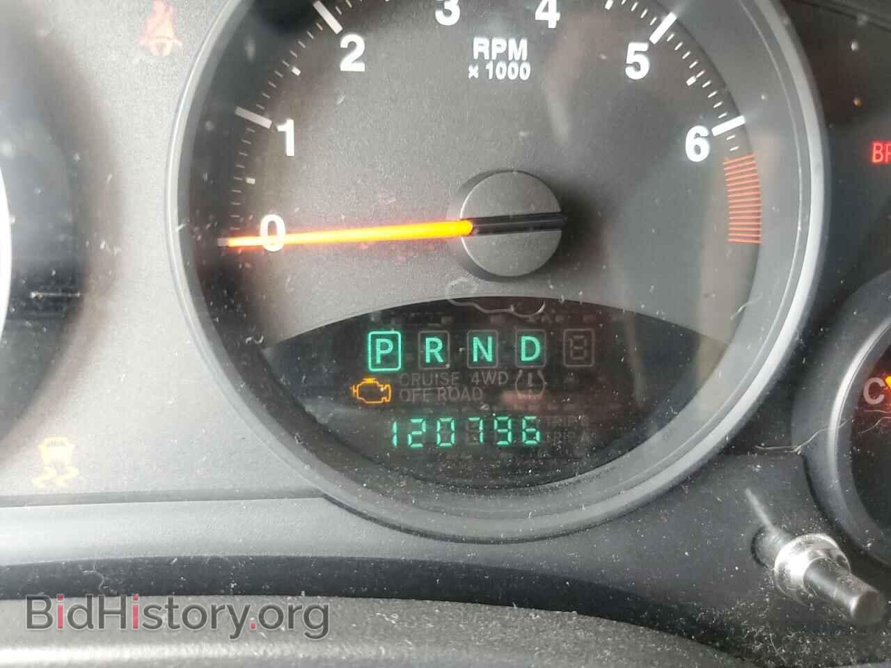 2011 JEEP COMPASS - VIN: 1J4NF1FB1BD266605 - Photo 9