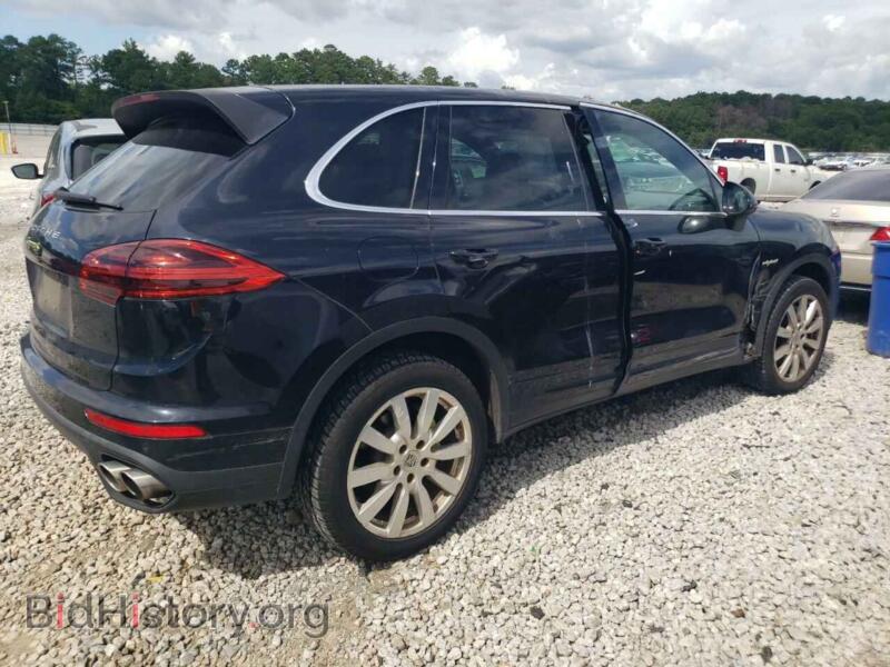 2016 Porsche CAYENNE (VIN WP1AE2A29GLA64269) — photo 3 of 13