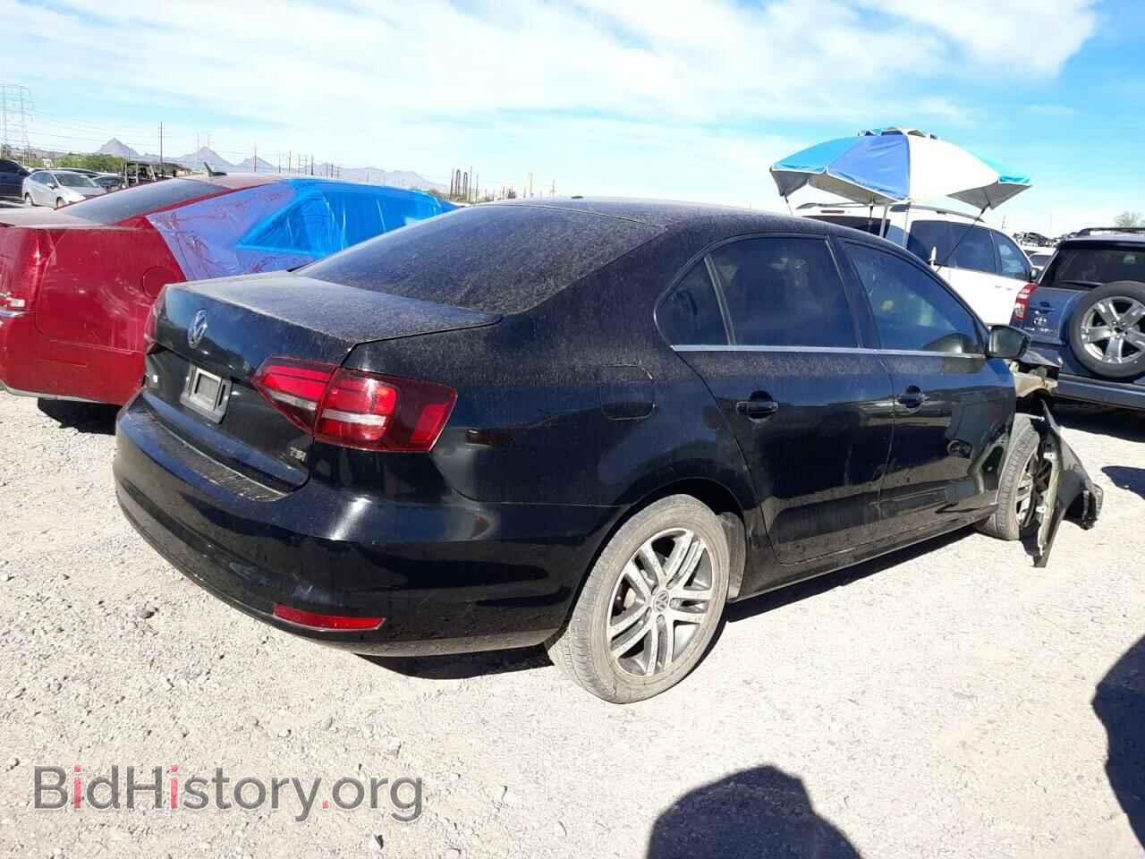 2017 VOLKSWAGEN JETTA - VIN: 3VW2B7AJ5HM370241 - Фото 4