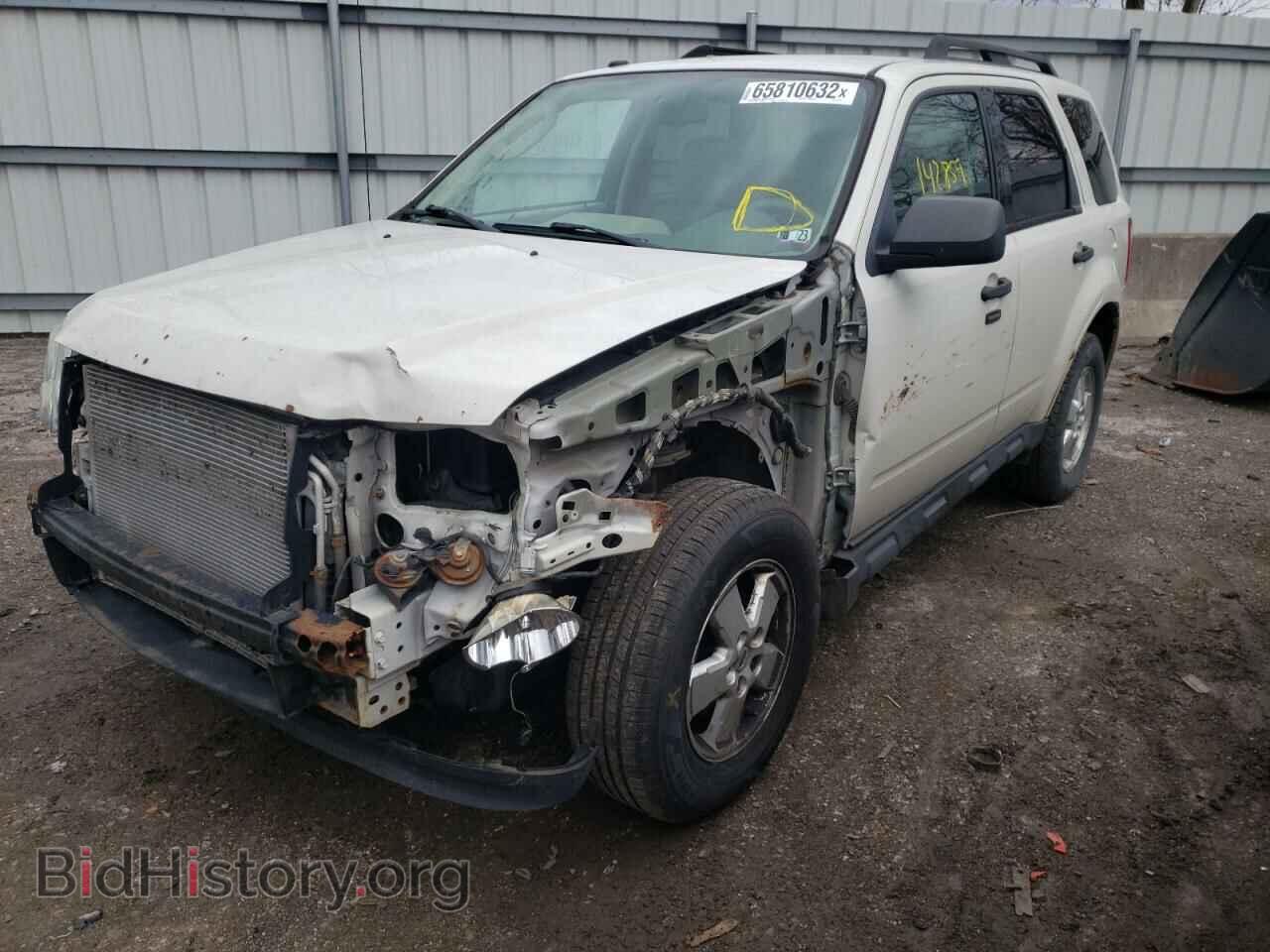 2010 FORD ESCAPE - VIN: 1FMCU9D79AKB94705 - Фото 2
