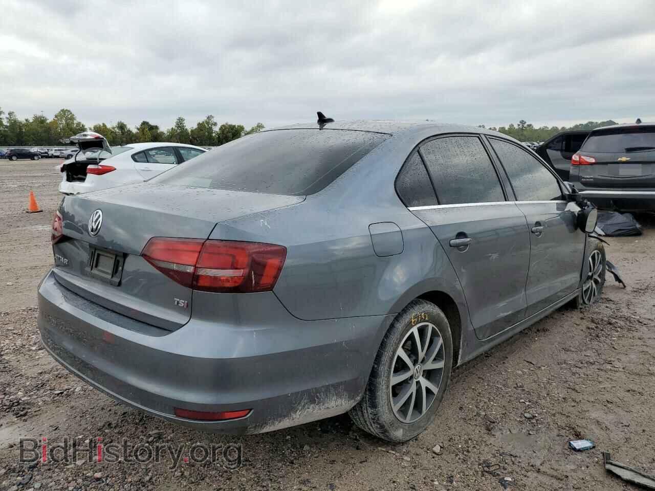 2017 VOLKSWAGEN JETTA - VIN: 3VWDB7AJ2HM370898 - Фото 4