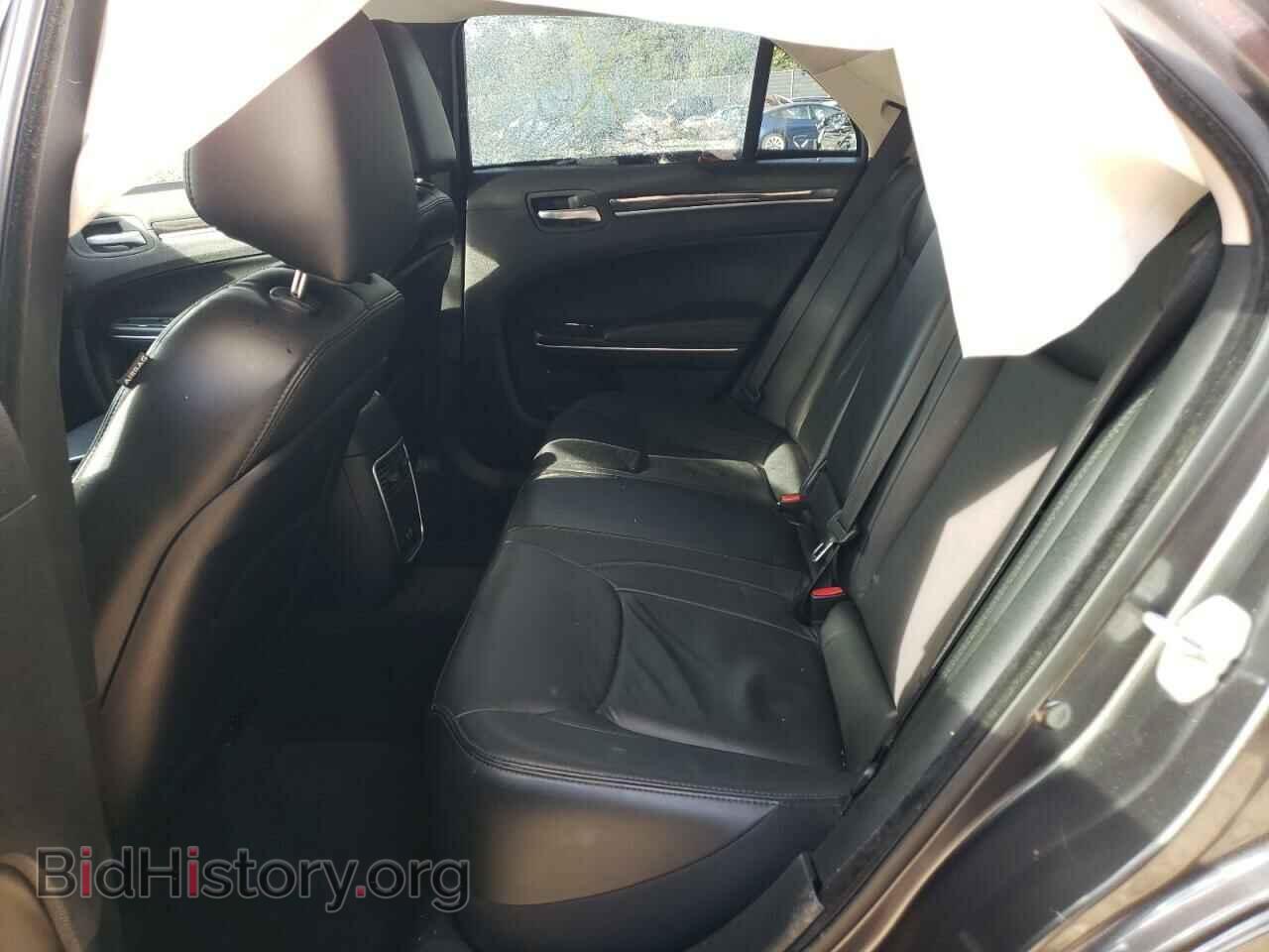 2016 CHRYSLER 300 - VIN: 2C3CCAAG0GH311217 - Фото 10