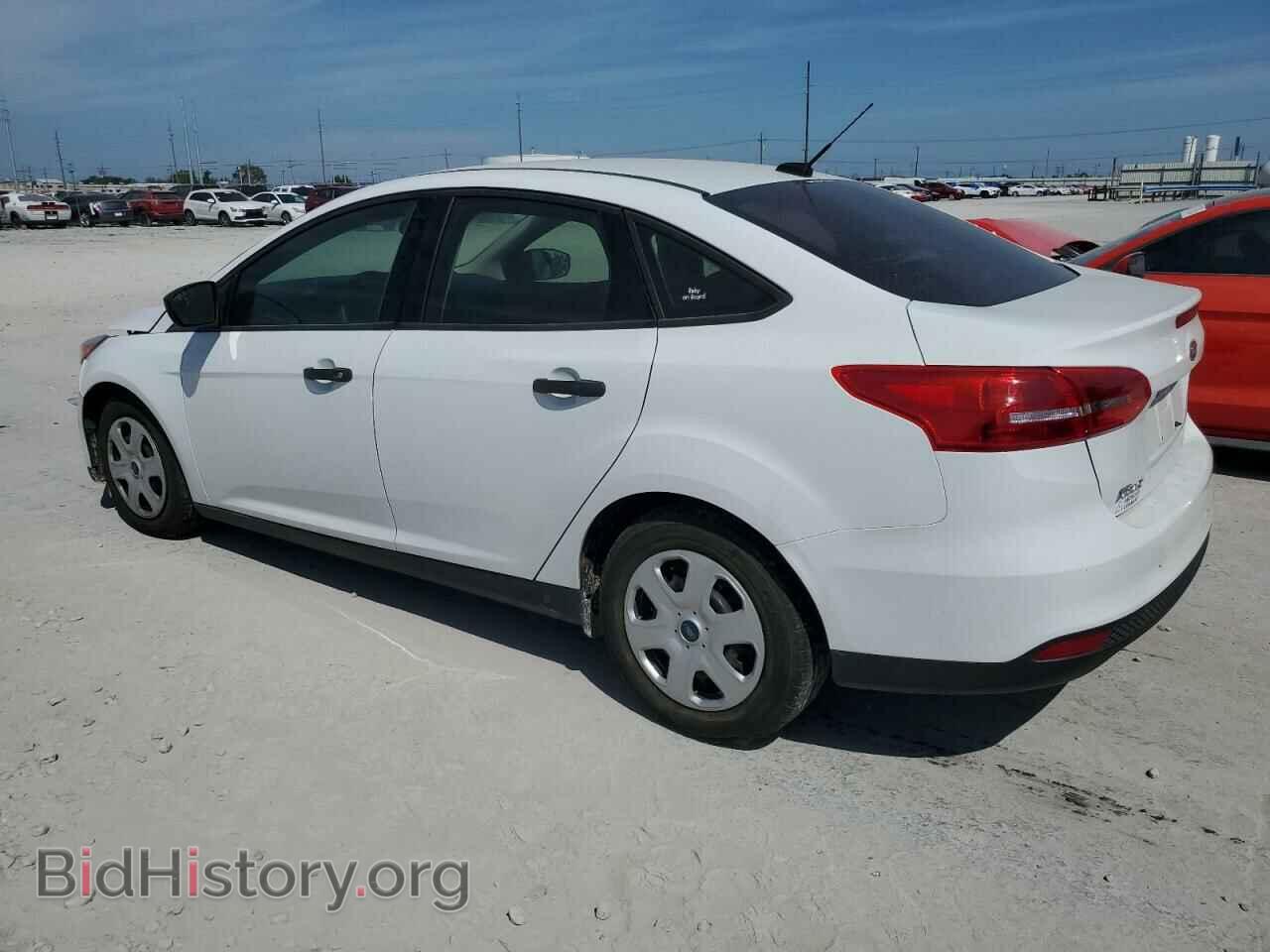 2018 FORD FOCUS - VIN: 1FADP3E27JL231850 - Фото 2