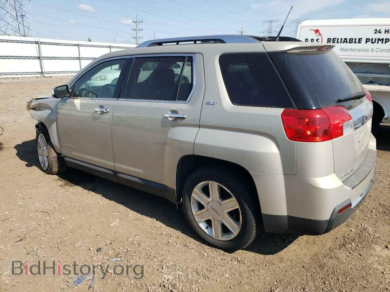 2011 GMC TERRAIN - VIN: 2CTFLXEC9B6237372 - Photo 2