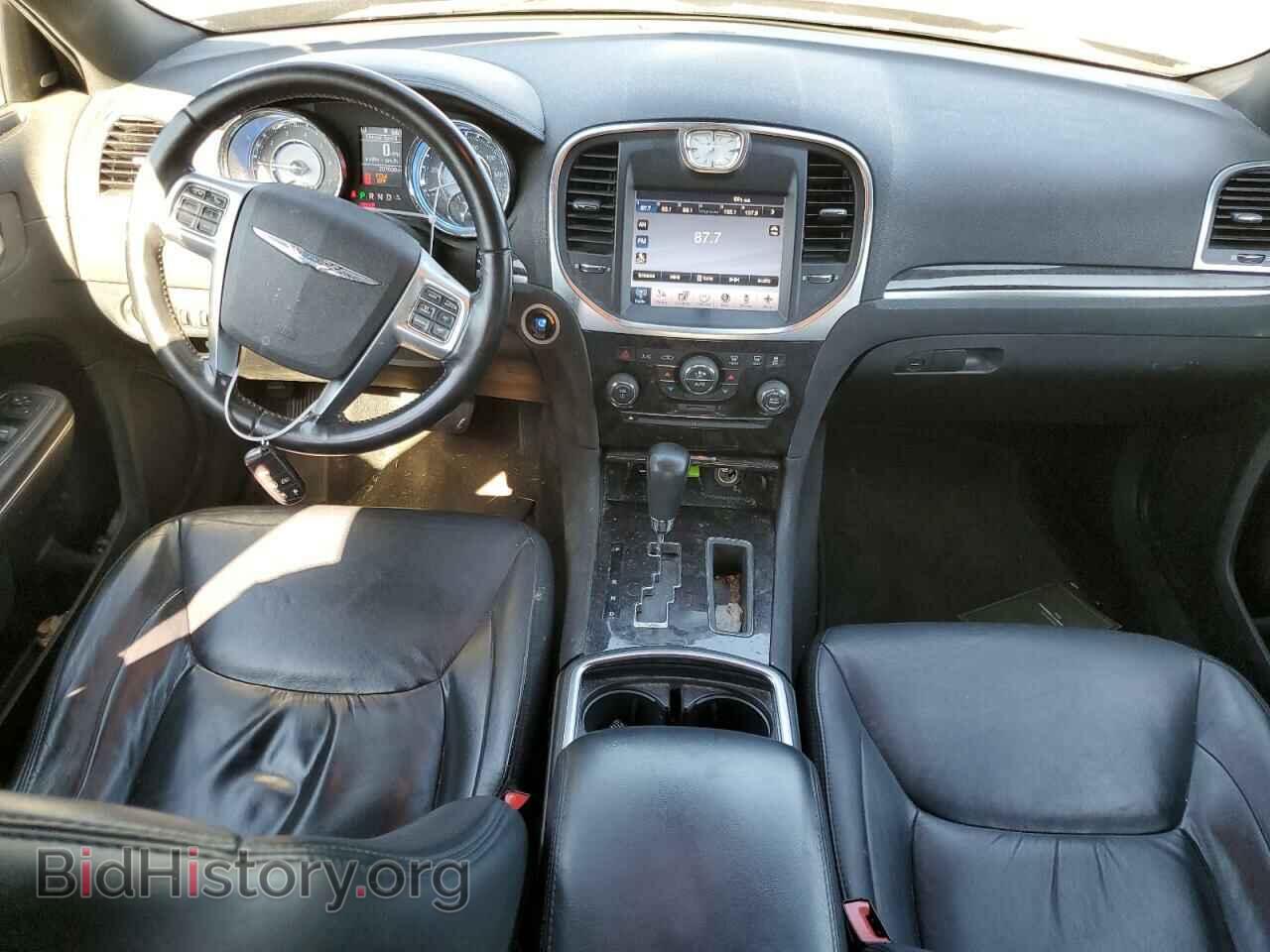 2011 CHRYSLER 300 - VIN: 2C3CA5CG5BH594779 - Фото 8