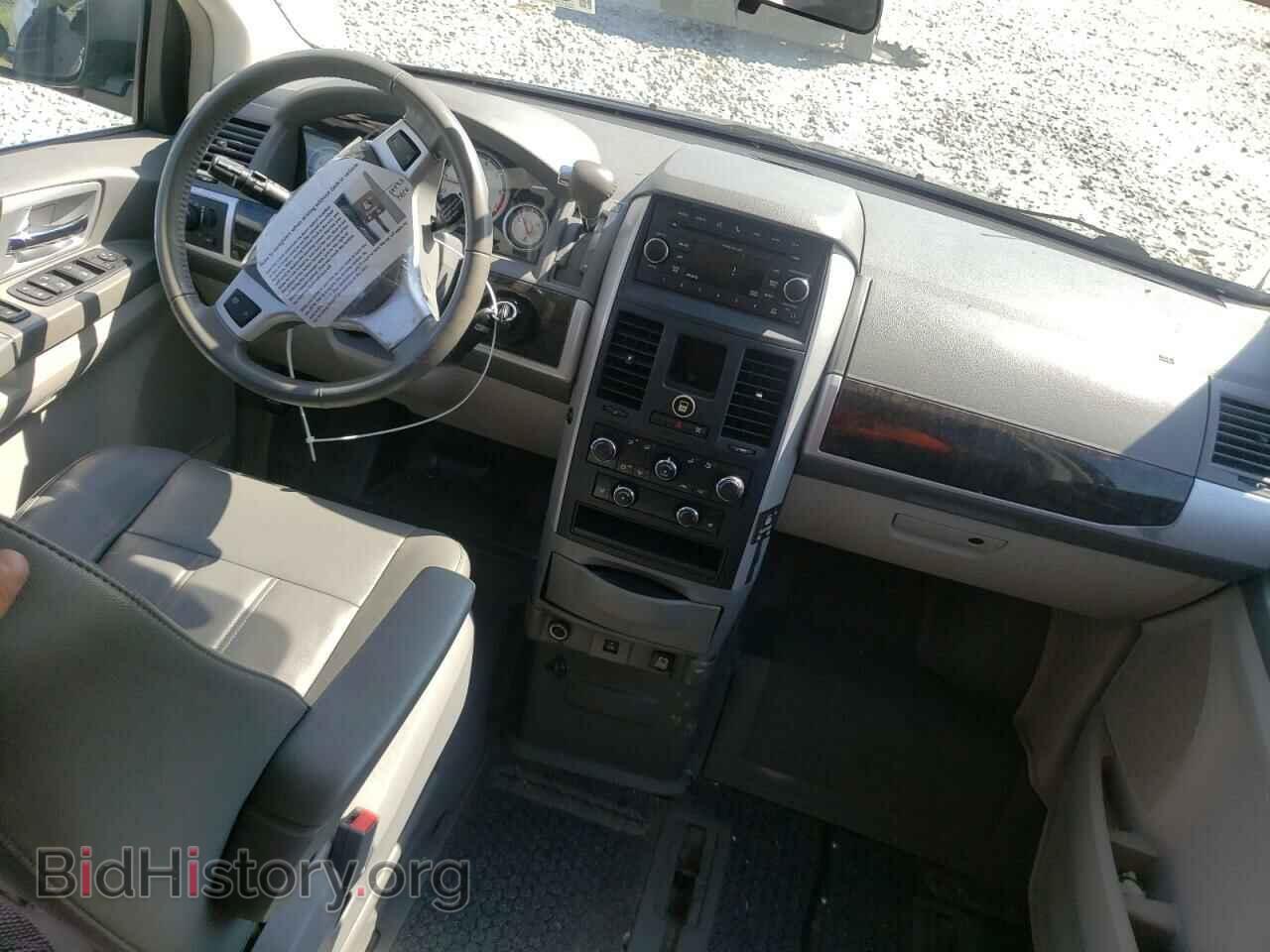 2010 DODGE CARAVAN - VIN: 2D4RN5DX7AR360972 - Фото 8