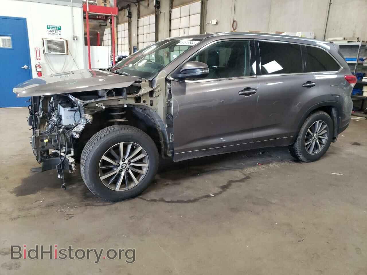 Фотография 5TDJZRFH9HS418660 - TOYOTA HIGHLANDER 2017