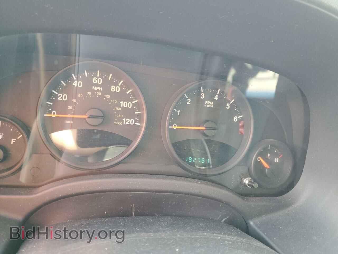 2011 JEEP COMPASS - VIN: 1J4NT1FA9BD170530 - Photo 9