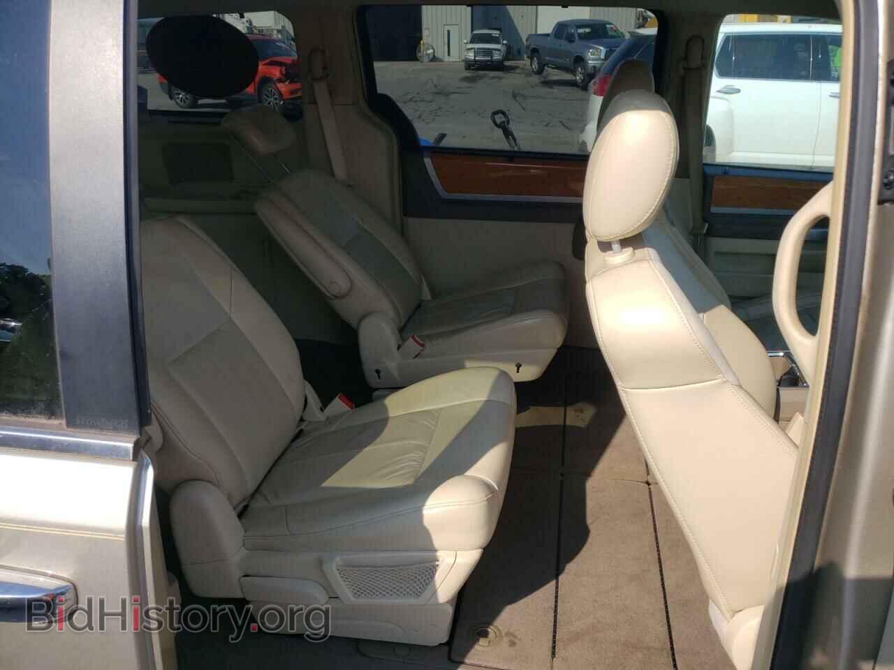 2008 CHRYSLER MINIVAN - VIN: 2A8HR64X18R149045 - Фото 11