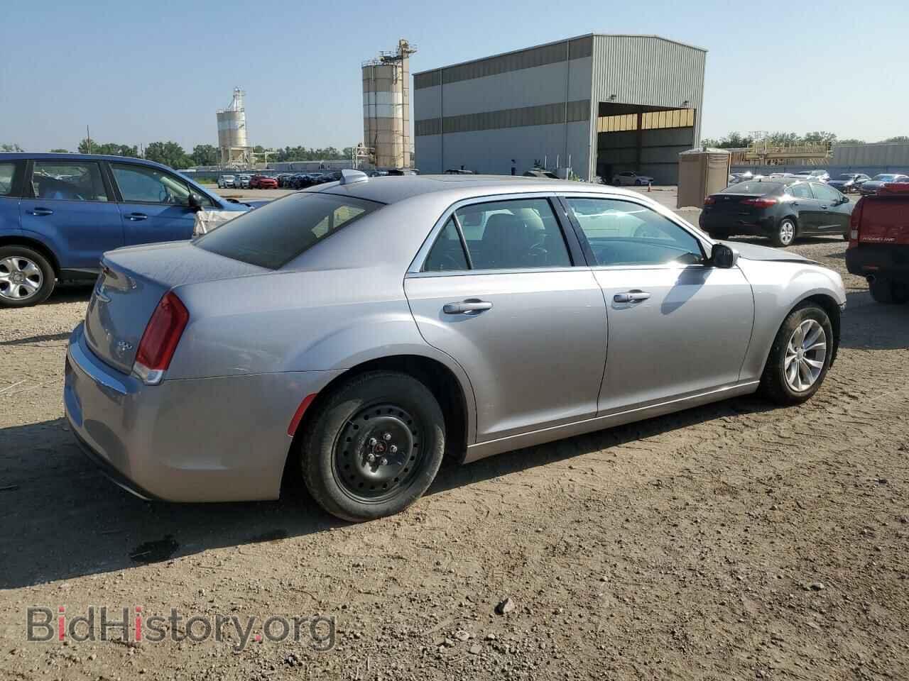 2016 CHRYSLER 300 - VIN: 2C3CCAAGXGH181267 - Фото 3