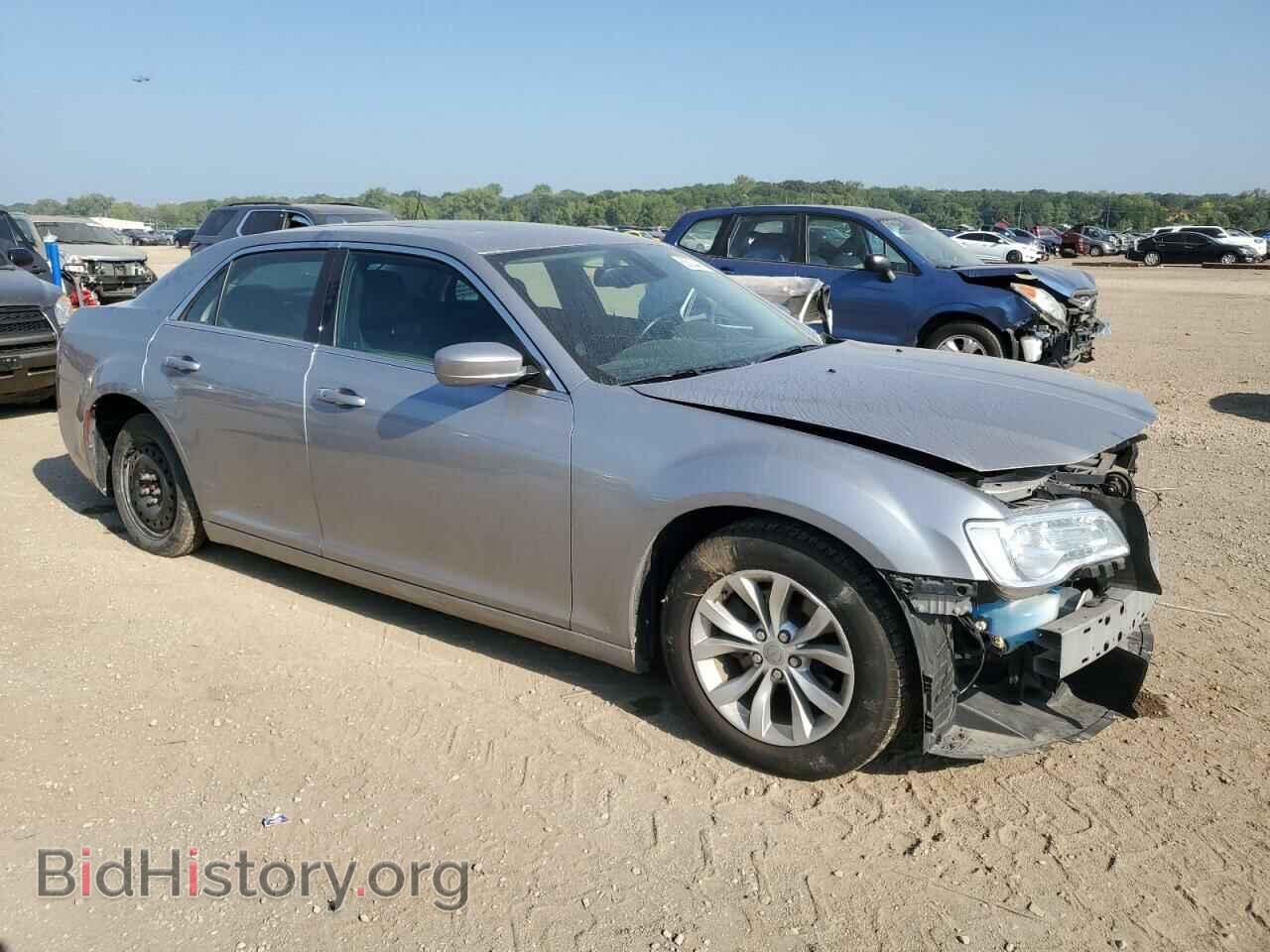 2016 CHRYSLER 300 - VIN: 2C3CCAAGXGH181267 - Фото 4
